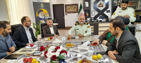 نشست صمیمی شورای معاونان آموزش و پرورش قم با فرمانده پلیس 