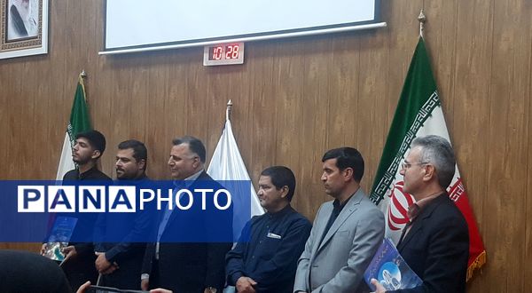 مراسم تجلیل از برگزیدگان استانی مسابقات قرآنی نیشابور