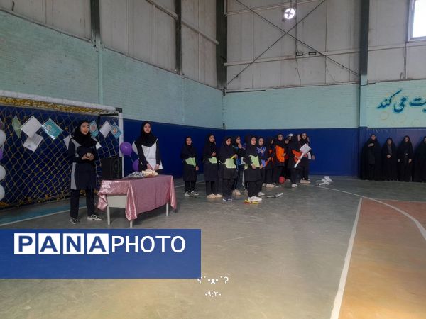 المپیاد ورزشی درون مدرسه ای در مدارس متوسطه اول و دوم دخترانه شهر نسر 