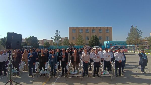 گرامیداشت پدافند غیرعامل با حضور مسئولان شهرستان در دبیرستان وکیلی ۹