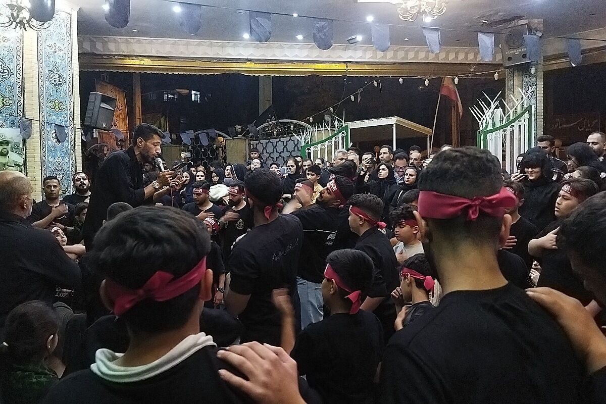 طنین نوای «لبیک یا حسین» در آستان مقدس امامزاده اسماعیل(ع) فیروزکوه