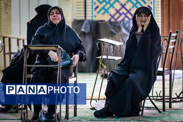 بزرگداشت شهدای خدمت در مصلای اعظم امام خمینی(ره) تبریز 