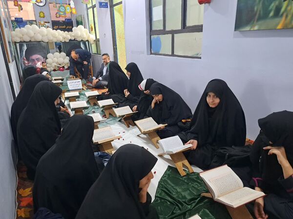 محفل انس با قرآن در کانون فرهنگی‌تربیتی رضوان محمودآباد
