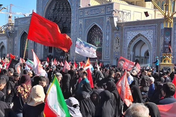 تشییع باشکوه رهبر انقلاب در مشهد 
