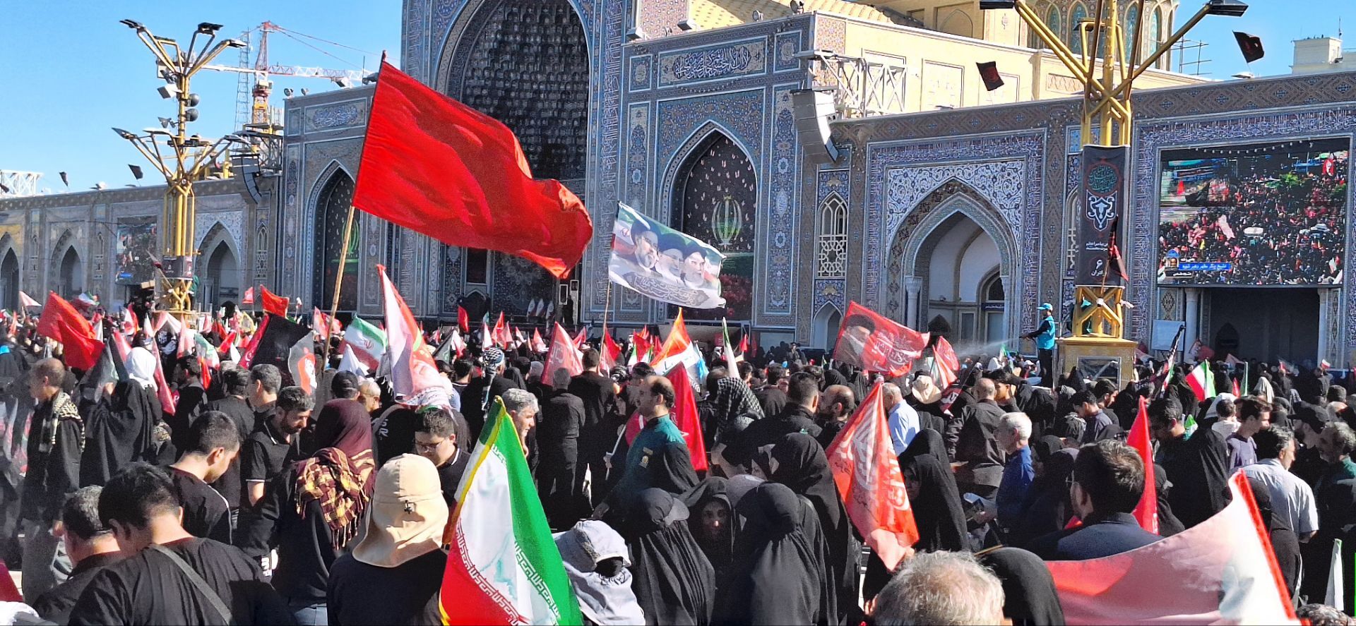 تشییع باشکوه رهبر انقلاب در مشهد 