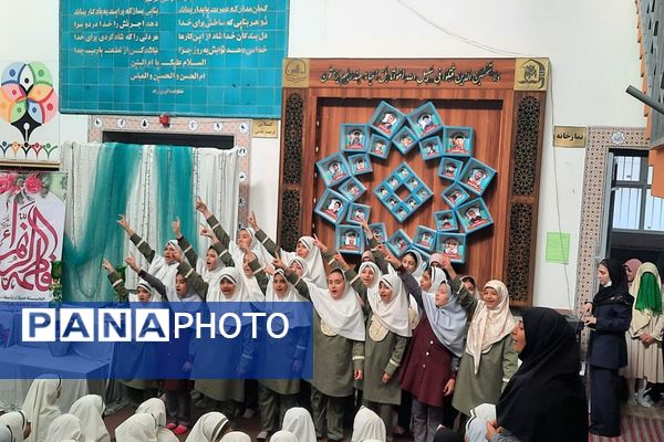 حضور دانش‌آموزان مدارس ناحیه دو شهرری در جشن ولادت حضرت فاطمه (س)