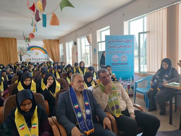 اردوی تشکیلاتی یاور مربیان پیشتاز دختران مقطع متوسطه اول ناحیه یک یزد