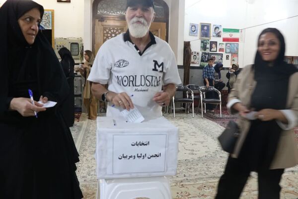 انتخابات انجمن اولیا و مربیان دبیرستان جلیل مرشدیان ناحیه ۷