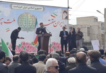 راهپیمایی یوم‌الله ۲۲ بهمن در شهرستان گرمسار
