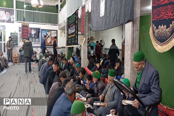 ضیافت افطاری همراه با نماز جماعت مغرب و عشاء در مسجد جامع شهر بار 