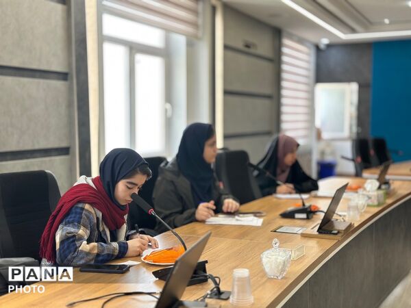 سیزدهمین دوره انتخابات مجلس و هیات رئیسه شورای دانش‌آموزی استان مرکزی