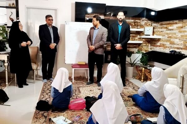 در روزهای آموزش مجازی معلمان  کلات سنگر آموزش را خالی نگذاشتند