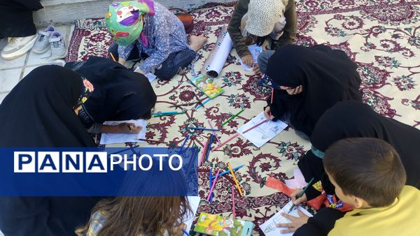 برپایی میز خدمت در مصلی نماز جمعه شهرستان خلیل‌آباد