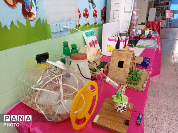 نمایشگاه طرح جابر در دبستان سمیه