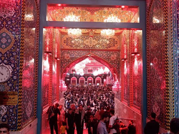 پیاده روی اربعین  و زیارت حرمین مطهر امام حسین علیه السلام و حضرت ابوالفضل عباس علیه السلام 