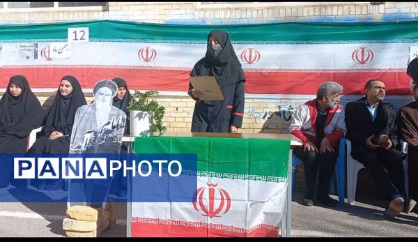 طنین زنگ انقلاب در مدرسه حضرت زهرا(س) نیر