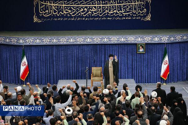 دیدار مسئولان و کارگزاران حج با رهبر انقلاب اسلامی