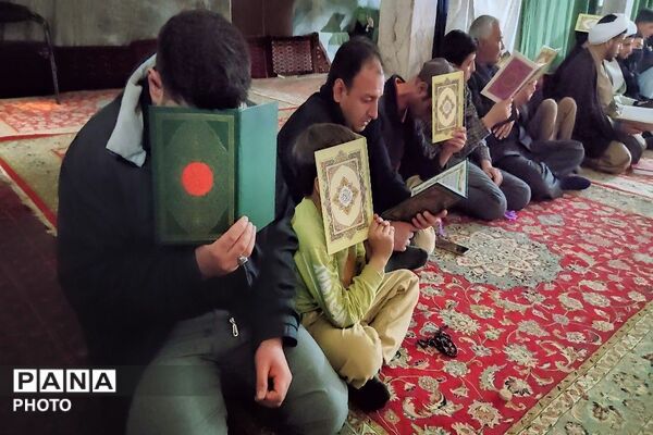 مراسم احیا و عزاداری شب اول قدر در شهر بار نیشابور  