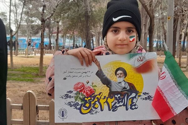 راهپیمایی باشکوه مردم قیامدشت در حمایت از آرمان‌های انقلاب