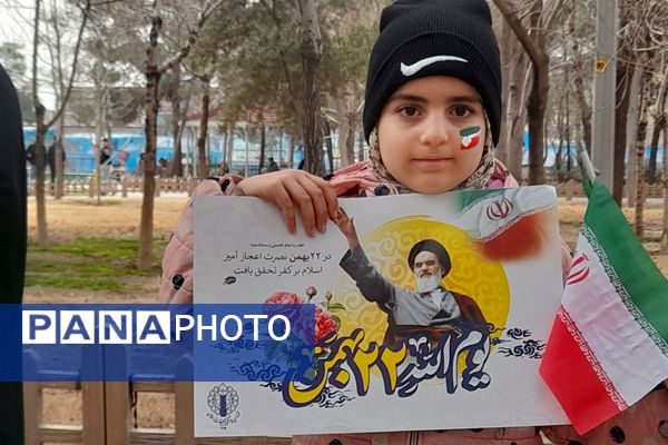 راهپیمایی باشکوه مردم قیامدشت در حمایت از آرمان‌های انقلاب