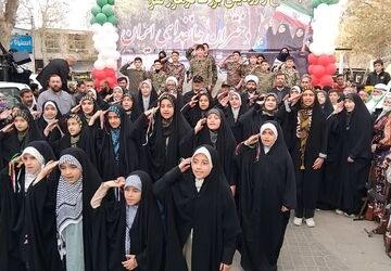 اجتماع و رزمایش بزرگ دو هزار نفری دختران جانفدای ایران