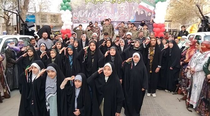 اجتماع و رزمایش بزرگ دو هزار نفری دختران جانفدای ایران