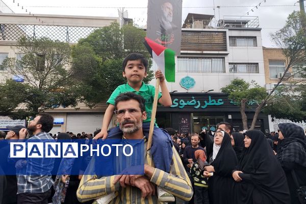 وداع تاریخی مشهدی‌ها با خادم‌الرضا؛ شهید جمهور