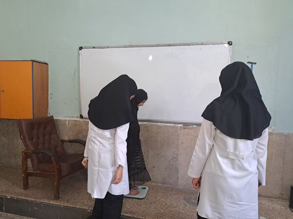 ارائه خدمات پزشکی رایگان به شهروندان در دبستان حاجیه نوری شهرستان ملارد