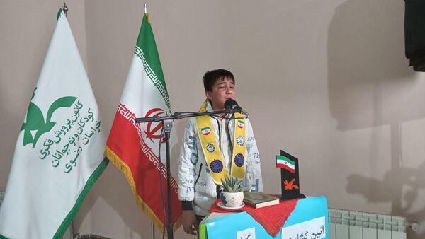 افتتاح کتابخانه سیار روستایی شماره۲ نیشابور باحضورپیشتازان سازمان دانش آموزی درمراسم