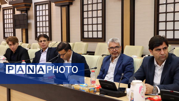 نشست شورای آموزش‌وپرورش استان بوشهر با محوریت آغاز اجرای طرح‌های ملی «حامی»، «توانا»