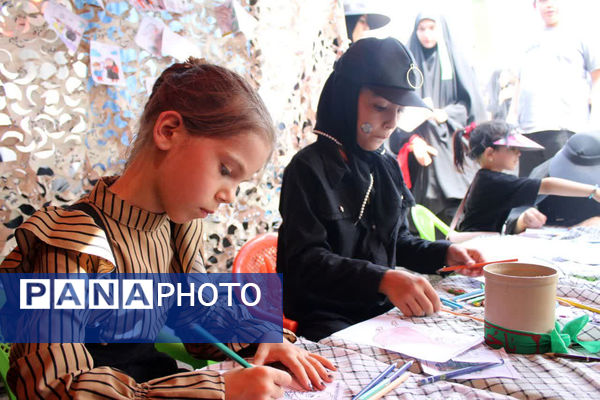 جلوه‌های زیبای انس و همدلی در خدمت به ارادتمندان سیدالشهدا(ع)