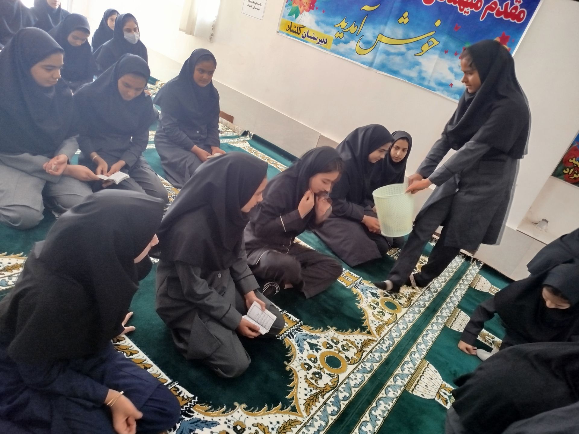 دوشنبه‌های امام حسینی در مدرسه گلشاد خلیل آباد