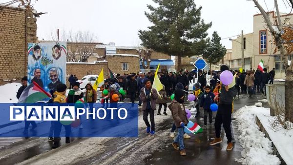 راهپیمایی ۲۲ بهمن، تجلی اتحاد و اراده ملی در بایگ