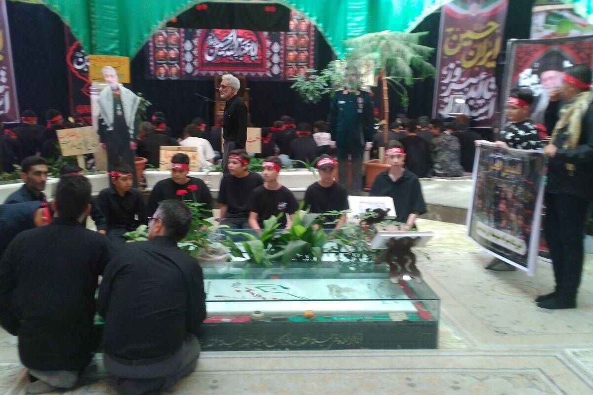 مراسم احلی من العسل در جوار شهدای گمنام پردیس 