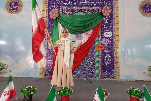 نوای زنگ انقلاب از مدرسه شهید سرافراز اسلامشهر برخاست