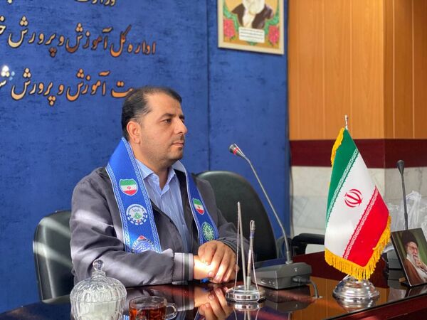 نشست خبرنگاران دختر پانا با مسئول پانا در کاشمر‌