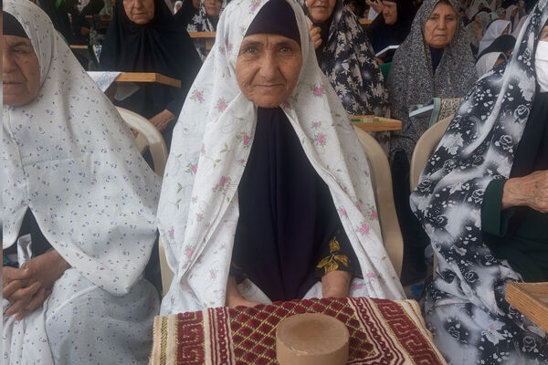  صفوف نماز جمعه لردگان؛ نبض جامعه در دست همدلی و بصیرت