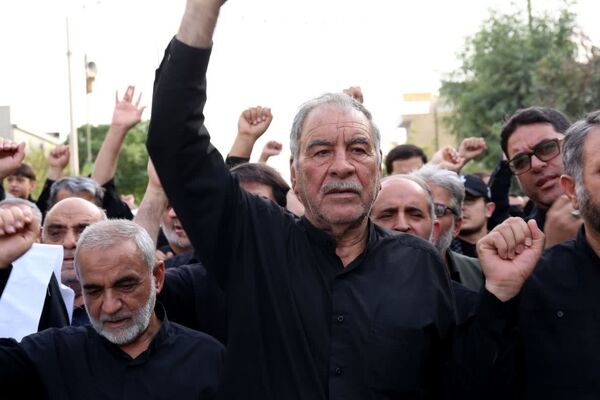 اعلام انزجار مردم قم از یاوه گویی‌های استکبار جهانی با راهپیمایی «عهد خون»