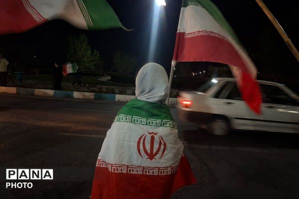 اجتماع بزرگ مردم اندیشه در گلزار شهدای فاز چهار