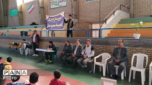 المپیاد ورزشی درون‌مدرسه‌ای  دبیرستان فرهنگ محقق تربت‌حیدریه
