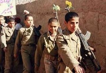 دانش‌آموزان فیروزآبادی، نوای ارادت در سوگ شهید «محمدصالح زارعی» سر دادند