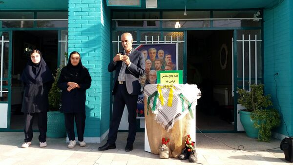 روایتگری هشت سال دفاع مقدس در دبیرستان فاطمیه