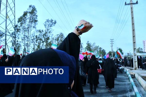 تصاویر ماندگار از حماسه 22بهمن در پرند