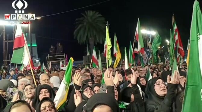 مردم گرگان همچنان به میدان می آیند
