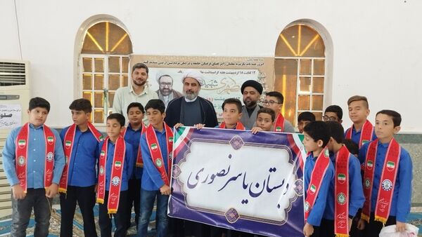 میز خدمت آموزش و پرورش در نماز جمعه