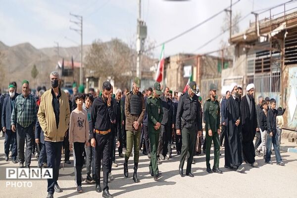 حضورخودجوش مردم سادات شهر بار به مناسبت شهادت حضرت آیت الله خامنه ای 