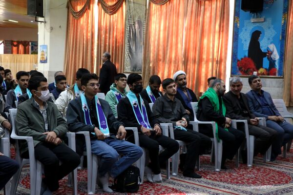 اعزام کاروان پسران عمره دانش‌آموزی از مشهد