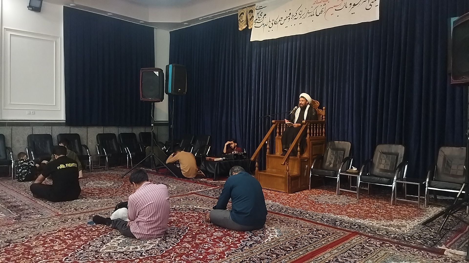 قرائت دعای عرفه در هیئت پیروان قرآن  نیشابور