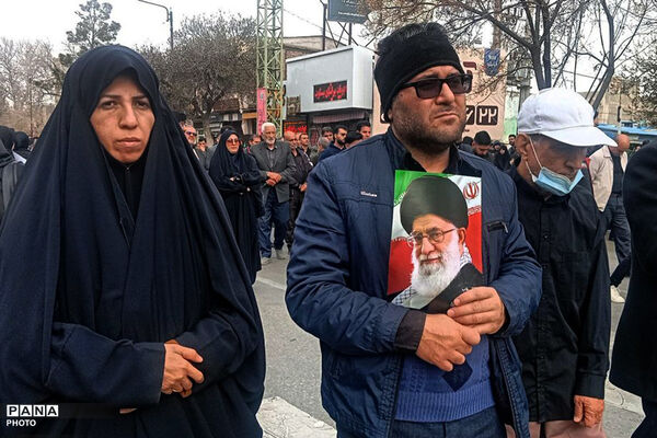 منتخب تصاویر سوگواری مردم سراسر کشور در غم فقدان رهبر شهید انقلاب