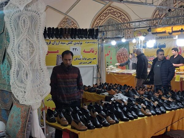 نمایشگاه عرضه مستقیم کالا ،سوغات و هدایا، صنایع دستی در شهرستان کاشمر 